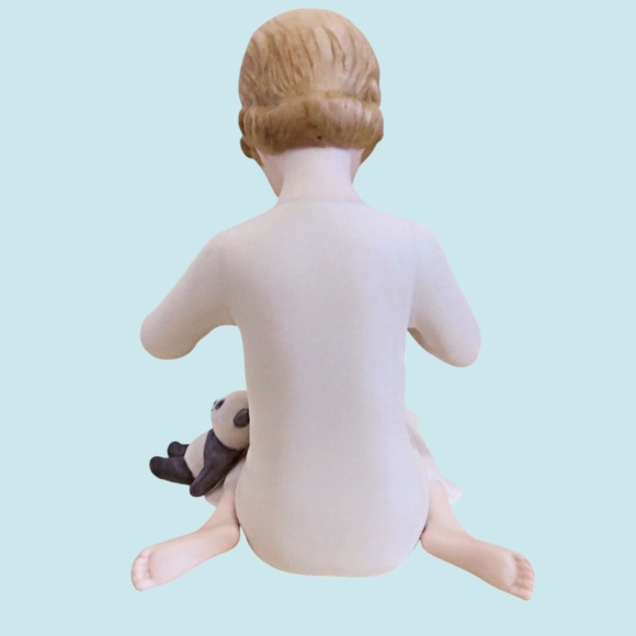 Vintage Cybis Figurine Child Green Noel Stocking Panda Bear Christmas 1980 - Picture 4 of 6